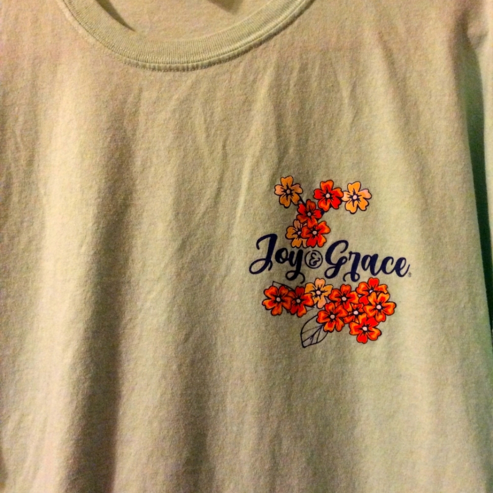 2x women's shirt